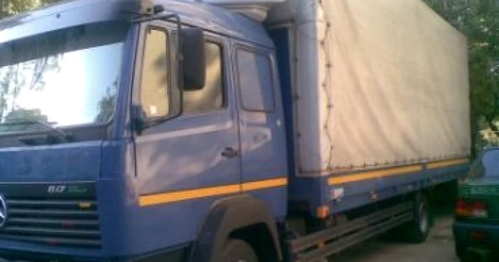 Hunedoara: Înşelat pentru un autotren plin cu nisip