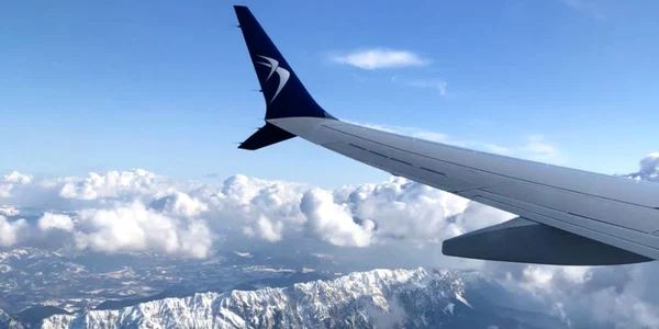 blue air 737-8 max