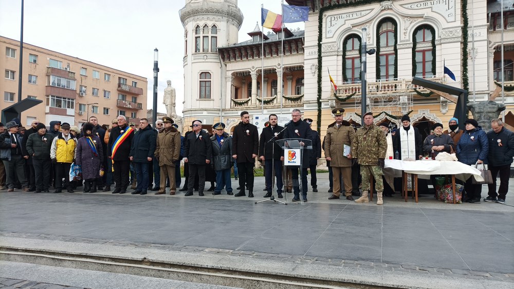 Poveștile Revoluției. Palatul Comunal, scena unui masacru produs de un ofițer al gărzilor patriotice din Buzău VIDEO
