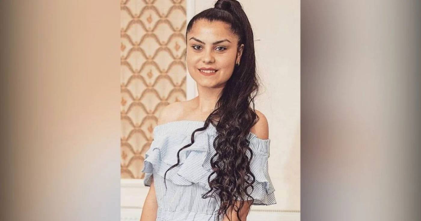 Denisa se afla pe scaunul din dreapta faţă FOTO Facebook.com