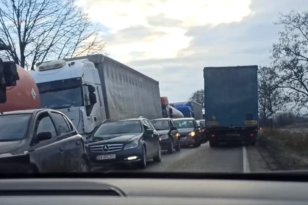 Blocaje la frontiera Turcia-Bulgaria: camioanele așteaptă peste cinci zile, iar lanțurile logistice europene sunt afectate