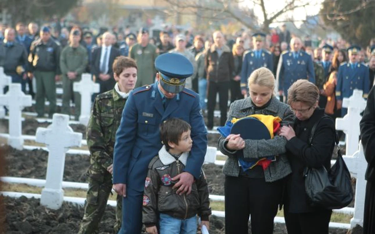 Înmormântare Laurenţiu Chiriţă. FOTO: T.C.