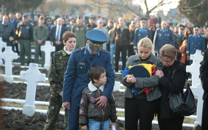 Înmormântare Laurenţiu Chiriţă. FOTO: T.C.