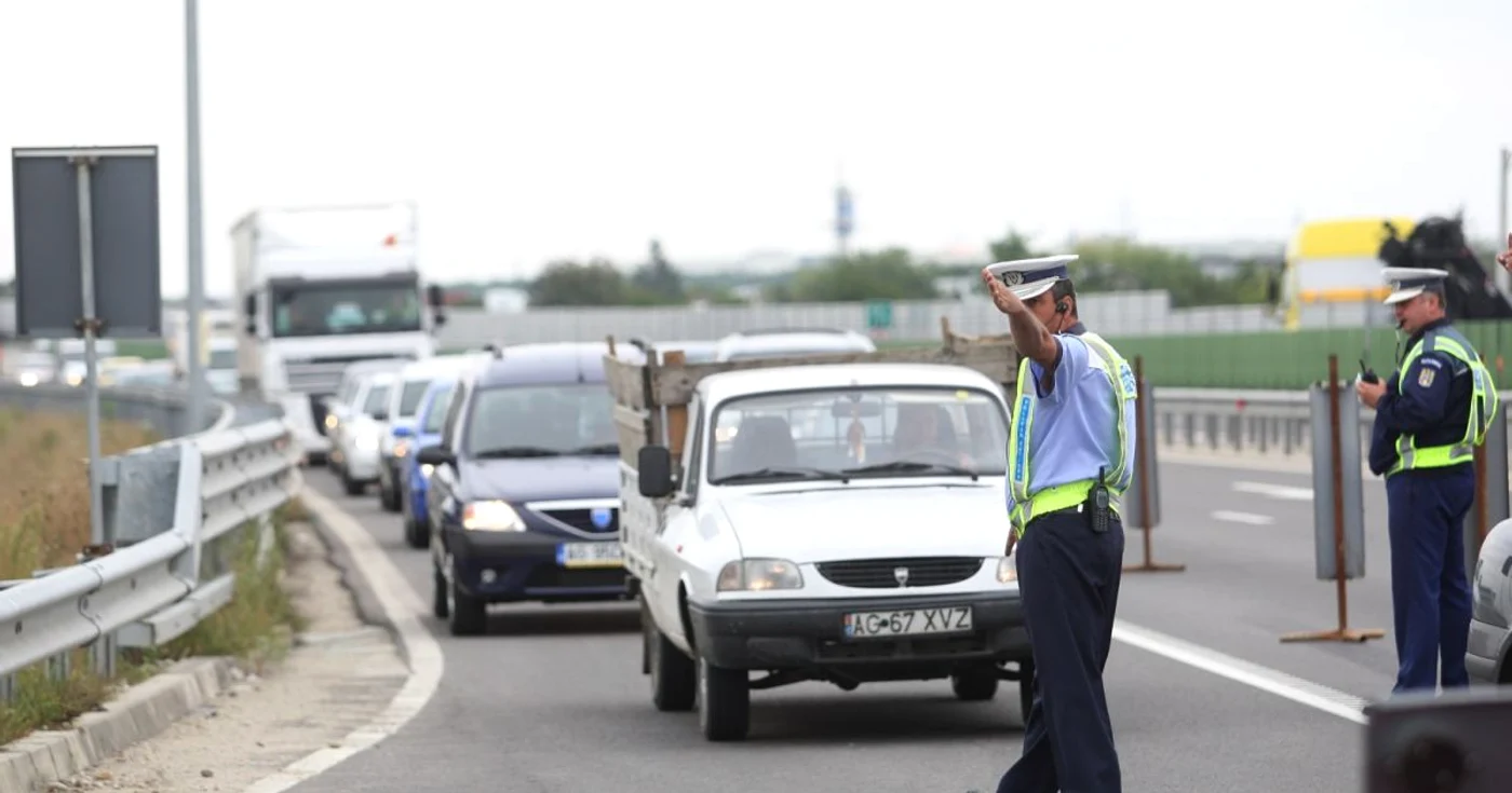 Razia poliţiştilor a urmărit verificarea legalităţii transporturilor Foto: Arhivă Adevărul