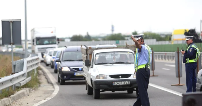 Razia poliţiştilor a urmărit verificarea legalităţii transporturilor Foto: Arhivă Adevărul