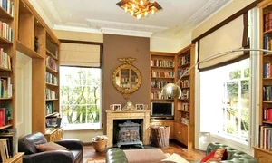 Biblioteca uriaşă  are un aer sofisticat jpeg