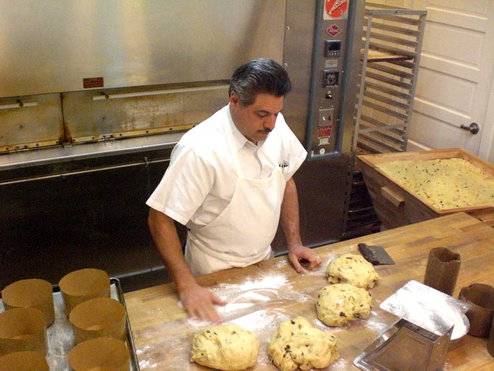 Cozonacii italieni Panettone se vor produce din 2013 la Cluj