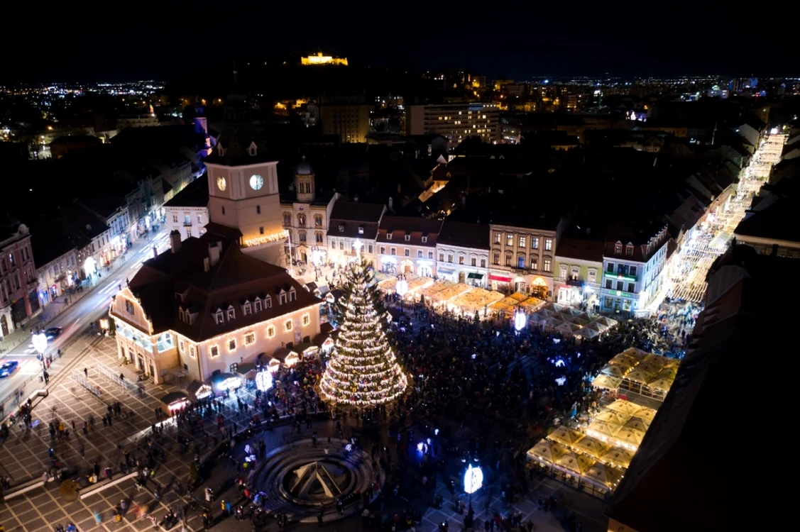 Piaţa Sfatului din Braşov FOTO Primăria Braşov