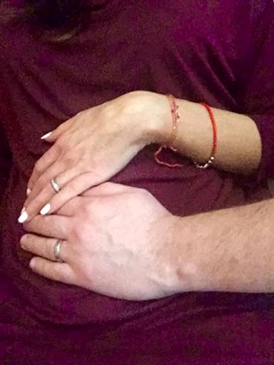 Ioana a publicat pe Facebook o imagine cu burtica 