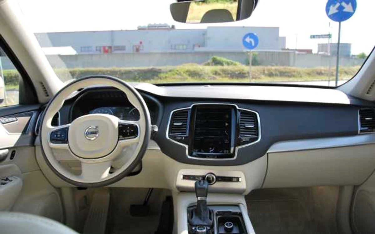 volvo-xc90i