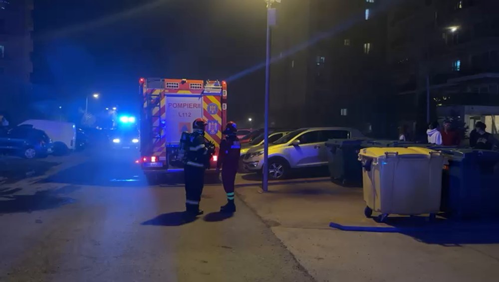 Incendiu cu degajări mari de fum într-o parcare subterană în județul Ilfov. S-a emis RO-Alert pentru populația din zonă