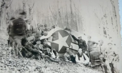 Povestea bombardierului american prăbuşit în 1944 în Munţii Cugirului jpeg