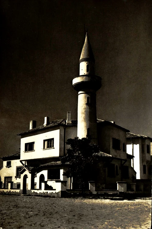 Vila lui Barbu Stirbey, imagine pe o carte poștală în colecția Andrei Ștomff (© cIMeC)