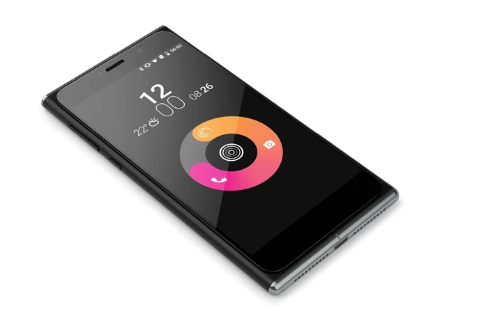 Obi Worldphone SF1 este un smartphone care n-arată deloc rău.