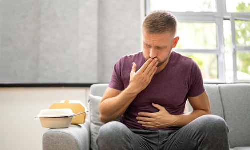 barbat reflux gastric shutterstock 2039879552 jpg