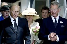 Vladimir Putin și Prințul CharlesGettyImages 2107426 jpg