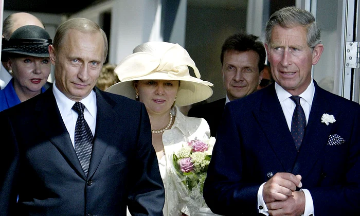 Vladimir Putin și Prințul CharlesGettyImages 2107426 jpg