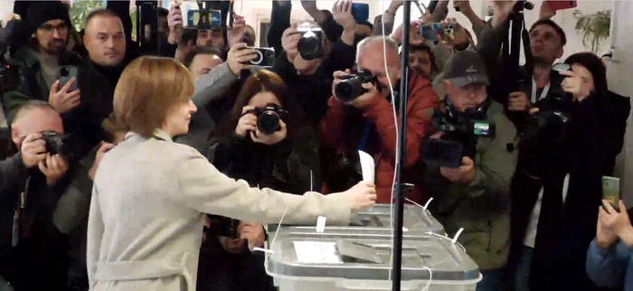 Maia Sandu a votat în cadrul unei secții de votare din Chișinău. FOTO: Screenshot