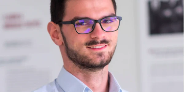 Andrei Eduard Burghelia fondator Confidas platforma pentru demascarea rău-platnicilor Sursa AEB