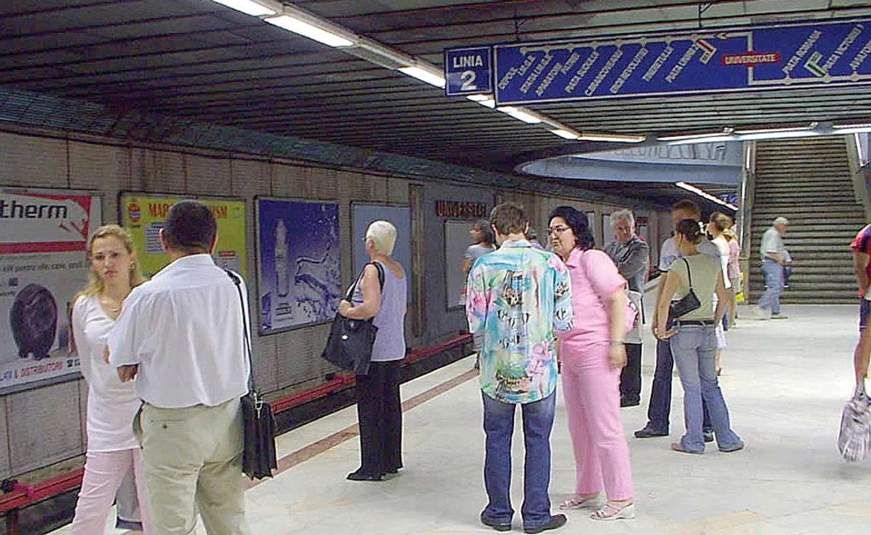 
    Călătorii vor aștepta mai  mult timp în stație metroul  