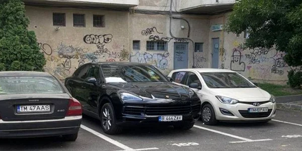 Porsche furat 