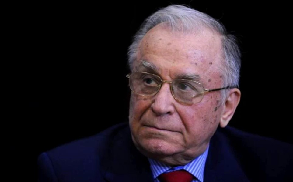 Noi detalii despre starea de sănătate a lui Ion Iliescu. „Pacientul este conștient, stabil cardiovascular”