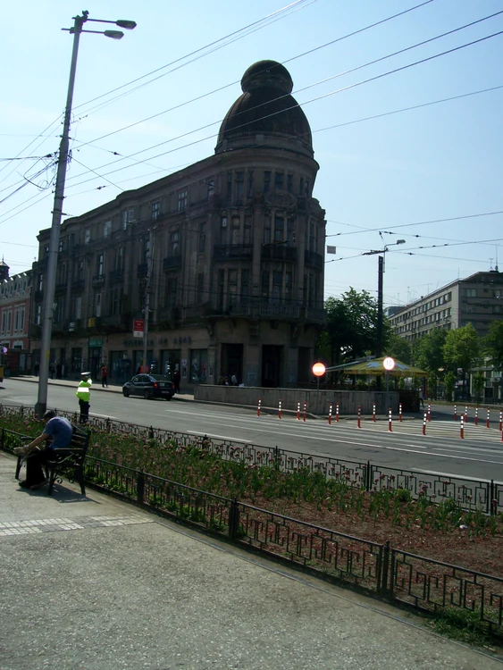 Iași: Tristețea Palatului Braunstein jpeg