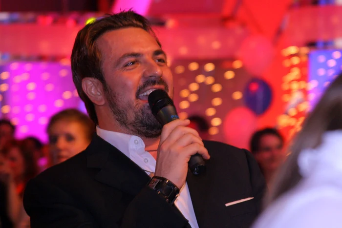 În noaptea dintre ani, Horia Brenciu are şi el treabă