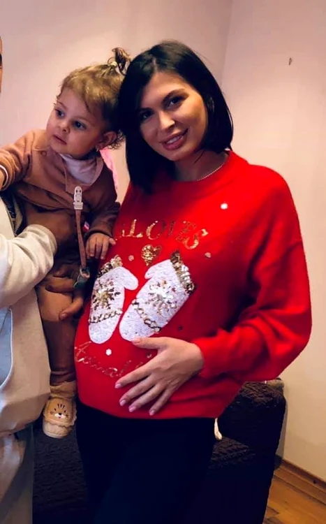 
    Mădăina Pamfile, imagine emoționantă cu burtica de gravidăFoto Instagram  