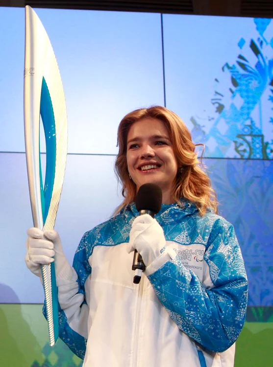 natalia vodianova,torta olimpica soci 2014