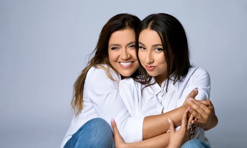 Mirela Retegan este foarte încântată de faptul că face echipa bună cu fiica ei de 22 de ani, Maya