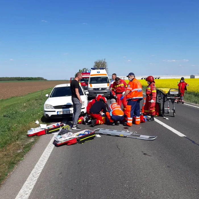 La locul accidentului au intervenit mai multe echipaje FOTO Facebook/ ISU Călăraşi