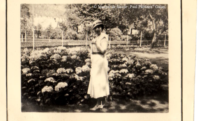 Hortensia Papadat Bengescu la Karlsbad png