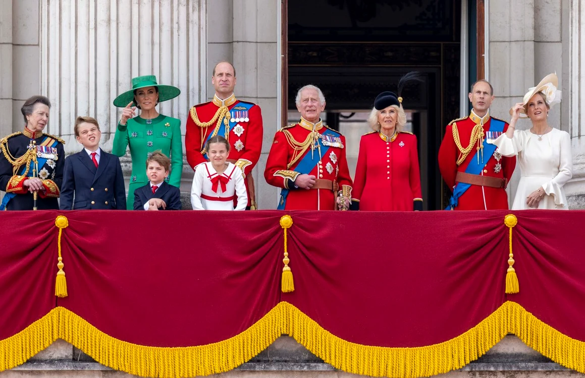 Familia Regala la trooping the colour, Printesa Anne, Printesa Kate, Printul William, Regele Charles, Regina Camilla, Ducesa Sophie, Printul Edward, Printul George, Printul Louis, Printesa Charlotte   profimedia 0784047573 jpg