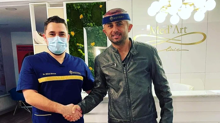 Dică, alături de medicul său, după operație