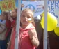Femei şi copii ucraineni au protestat în faţa Consulatului general al Federaţiei Ruse FOTO Mariana Iancu 