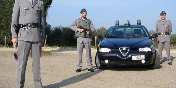 GUARDIA-di-finanza.jpg