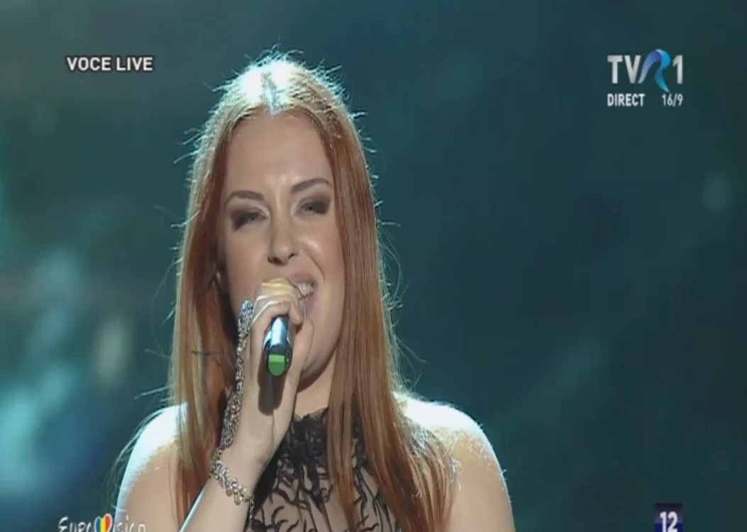 Juriul din Semifinala Eurovision 2016 a apreciat calitățile vocale ale cântăreței cu nume de scenă Xandra
