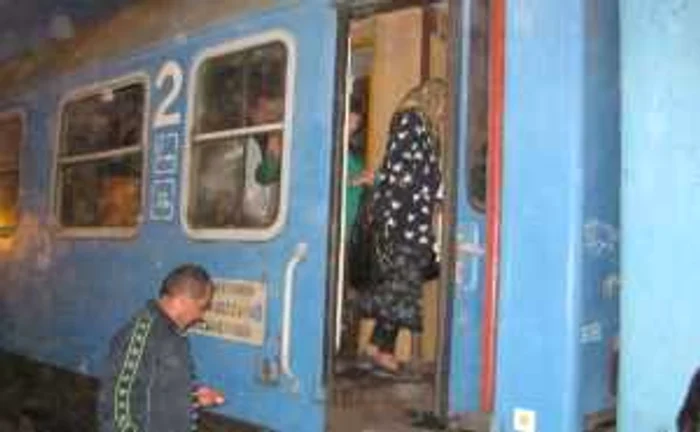 Unele trenuri vor suferi întârzieri, din cauza trecerii la ora oficială de vară.