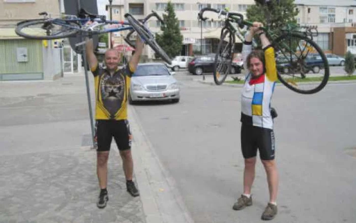 Raul Cazan (foto dreapta)