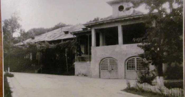 Conacul lui Palade din Suseni, aşa cum arăta în 1983