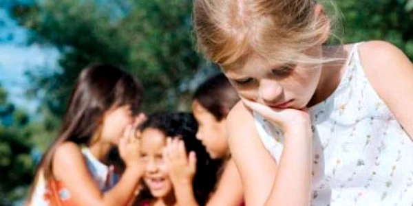 Copiii imigranţilor, singuri şi trişti