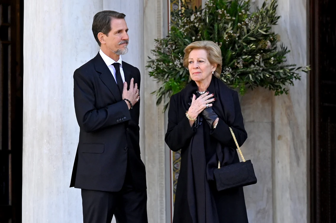 Prințul Pavlos și mama sa, Regina Anne-Marie a Greciei. FOTO: Getty Images