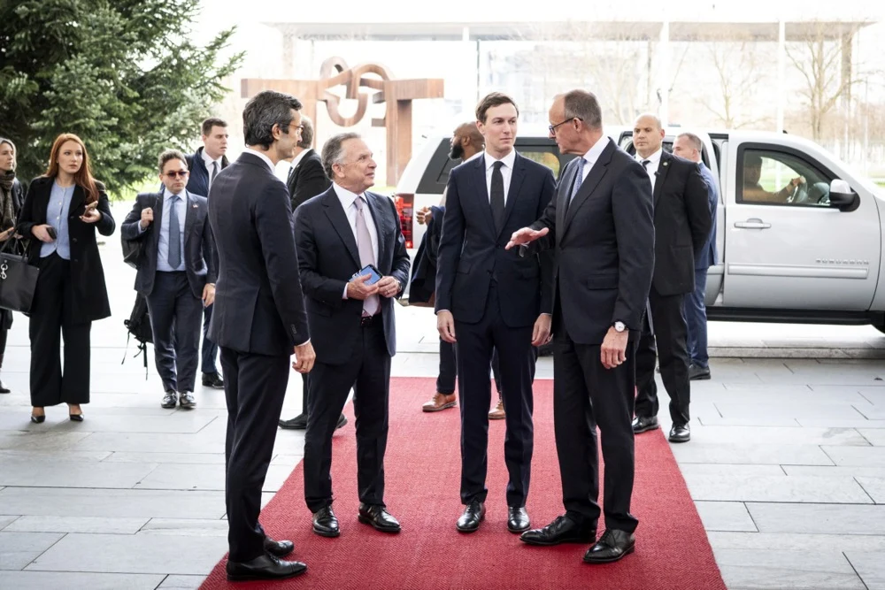 SUA și Ucraina au elaborat două documente privind sprijinul acordat armatei ucrainene post-conflict. Tusk: „Sună foarte promițător”