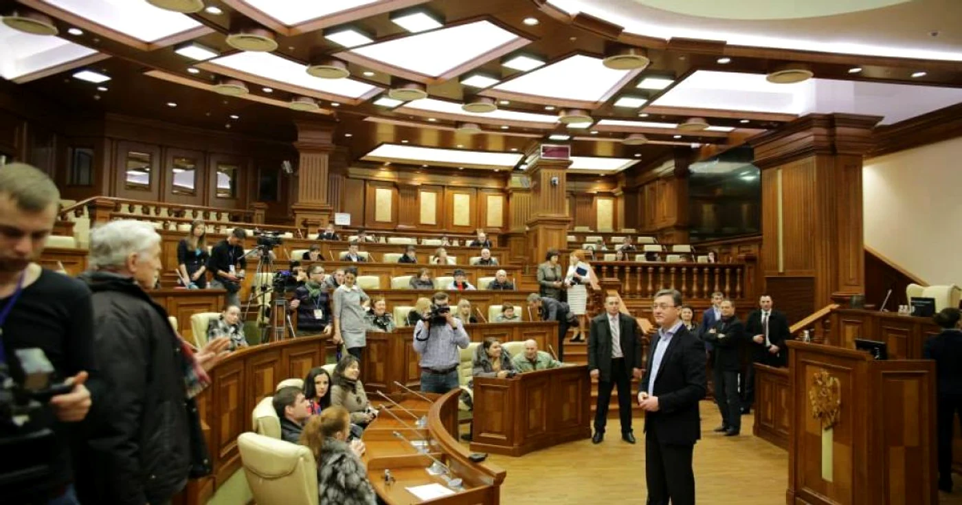 Preşedintele Legislativului Igor Corman a organizat mai multe zile ale uşilor deschise. FOTO Parlament.md