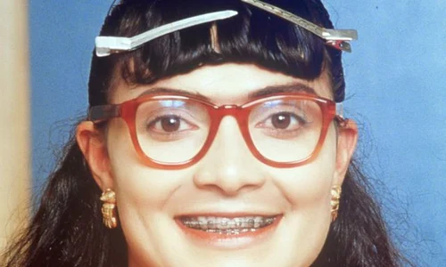 Urîțenia și contractul social jpeg