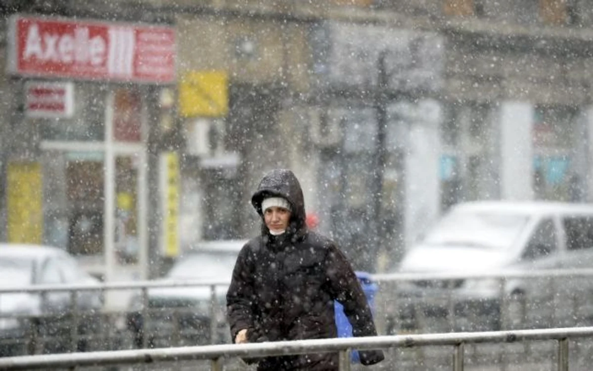 
    Meteorologii avertizează că vremea se răcește în toată țara iar precipitațiile vor face ravagii  