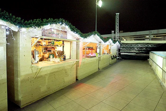 Patinoarul de pe Promenada Mall are 600 de metri pătraţi