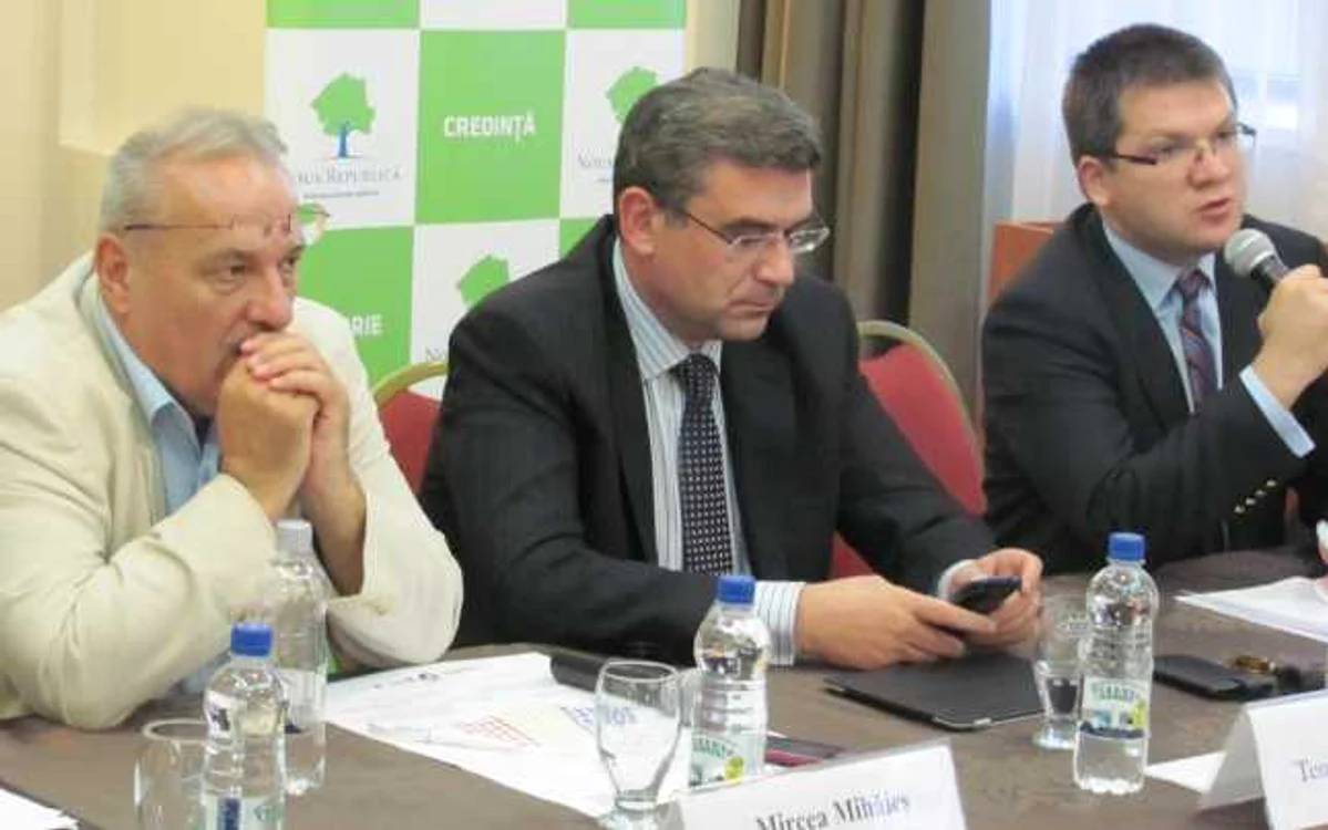 Mircea Mihăieş, Teodor Baconschi şi Mihail Neamţu