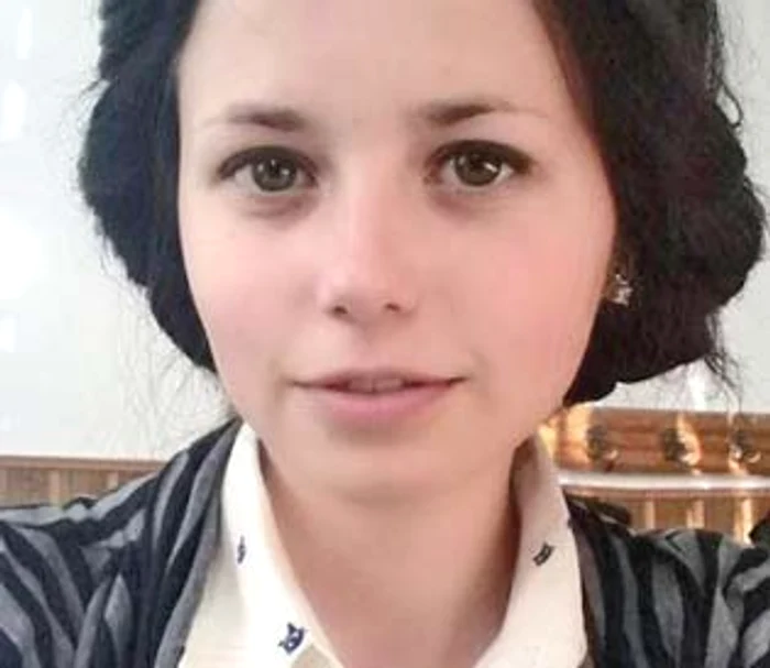 Maria Pălimaru, din Vaslui,  a născut în ultimul an de liceu, dar n-a abandonat şcoala, ci  le-a dat clasă tuturor la examene